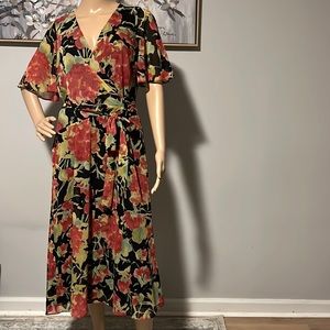 Lauren Ralph Lauren floral dress. Size 8. Like new.